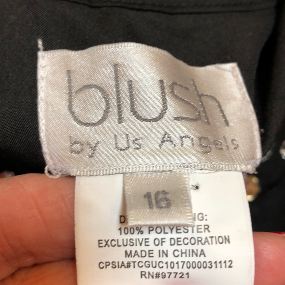 Blush black dress with faux hem neckline - Picture 5 of 7